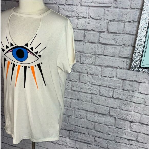 Express One Eleven Women's Protective Evil Eye Graphic T-Shirt Multicolor Size M - Picture 3 of 7
